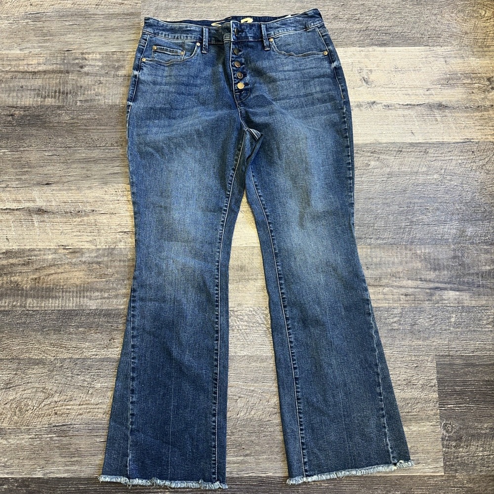 7 For All Mankind Women's Jeans Size 16 Plus Flare Raw Hem Gold Buttons